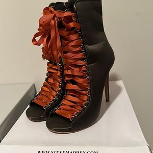Steve Madden Fuego Bootie